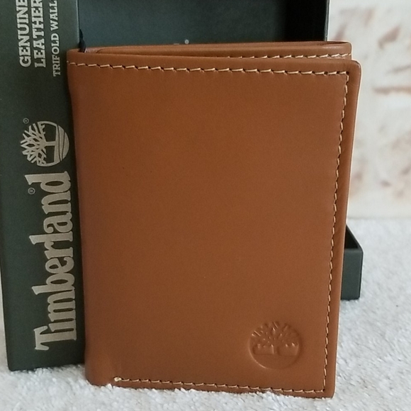 ❣HP❣ New Timberland Cloudy Leather Trifold Wallet - Picture 2 of 10